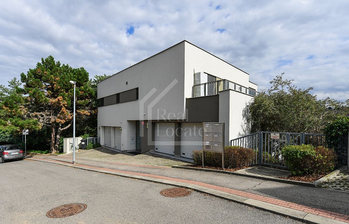 Prodej bytu 4+kk 111 m²